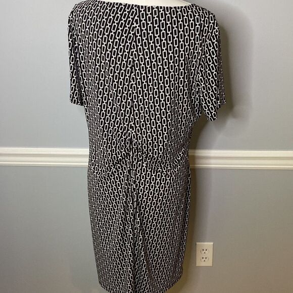 Roz & Ali Ladies Black & White Dress with Chain Link Pattern Size XL EUC - Picture 4 of 7
